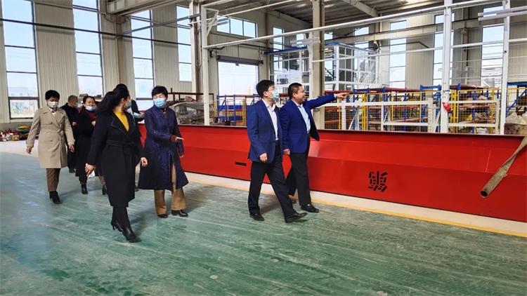 潍城区副区长车间考察