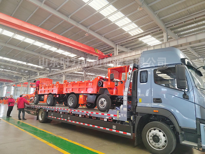 2台5吨地下自卸车发往山西