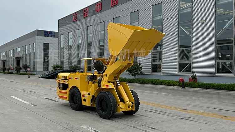 0.6方内燃铲运机